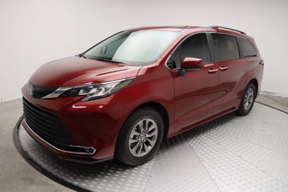 Certified 2023 Toyota Sienna XLE