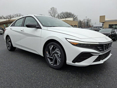 New 2025 Hyundai Elantra SEL
