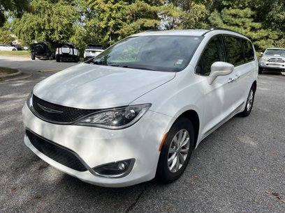 Used 2018 Chrysler Pacifica Touring-L