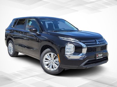 New 2025 Mitsubishi Outlander ES