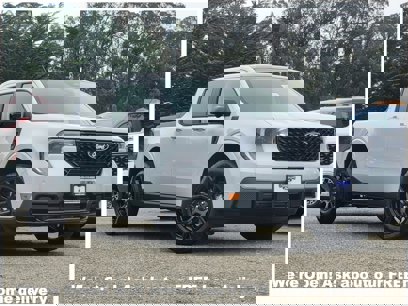 New 2025 Ford Maverick Lariat w/ Black Appearance Package