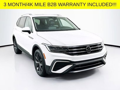 Used 2022 Volkswagen Tiguan SE w/ Panoramic Sunroof Package