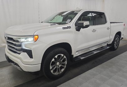 Used 2024 Chevrolet Silverado 1500 High Country w/ LPO, Dark Essentials Package