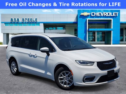 Used 2023 Chrysler Pacifica Touring-L
