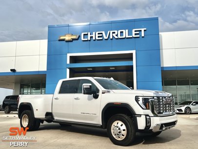 New 2025 GMC Sierra 3500 Denali w/ Denali Reserve Package