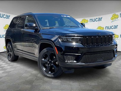 Used 2023 Jeep Grand Cherokee Altitude