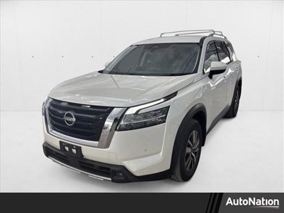 Used 2023 Nissan Pathfinder SL