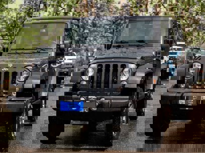 Used 2016 Jeep Wrangler Unlimited Rubicon w/ Connectivity Group