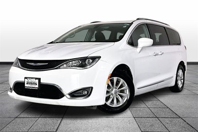 Used 2018 Chrysler Pacifica Touring-L