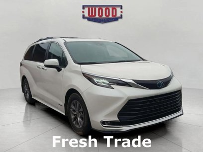 Used 2021 Toyota Sienna XLE