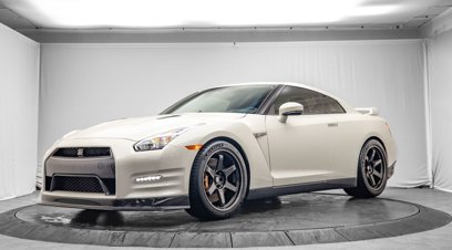 Used 2016 Nissan GT-R Premium