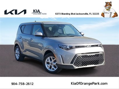 Used 2023 Kia Soul LX w/ LX Technology Package