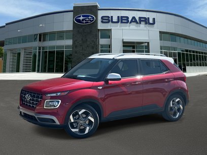 Used 2022 Hyundai Venue Limited w/ Cargo Package