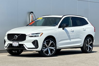Used 2022 Volvo XC60 T8 R-Design w/ Advanced Package