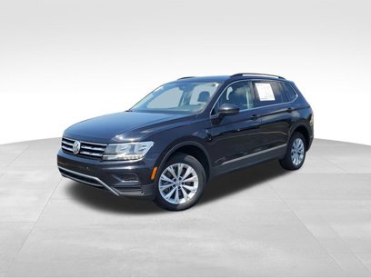 Used 2018 Volkswagen Tiguan SE w/ Panoramic Sunroof Package