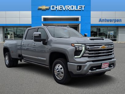 New 2025 Chevrolet Silverado 3500 High Country w/ Technology Package