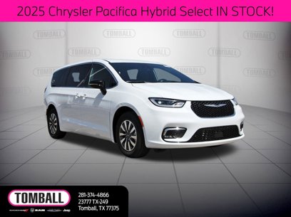 New 2025 Chrysler Pacifica Select