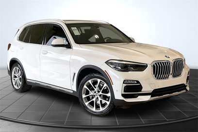 Used 2021 BMW X5 xDrive40i w/ Premium Package 2