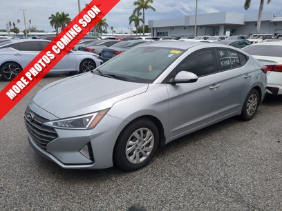 Used 2020 Hyundai Elantra SE w/ Cargo Package (C1)