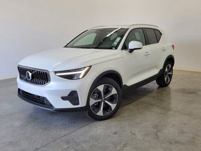 New 2025 Volvo XC40 B5 Core w/ Protection Package Premier