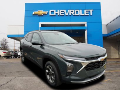 New 2025 Chevrolet Trax LT w/ Driver Confidence Package
