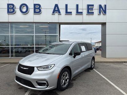 Used 2024 Chrysler Pacifica Limited