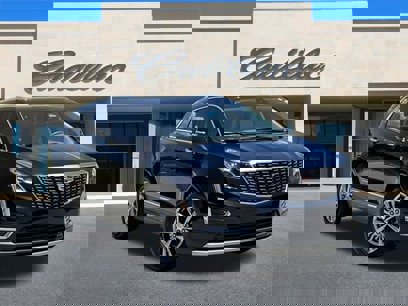 Certified 2022 Cadillac XT5 Premium Luxury w/ LPO, Floor Liner Package