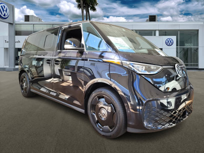 New 2025 Volkswagen ID. Buzz Pro S