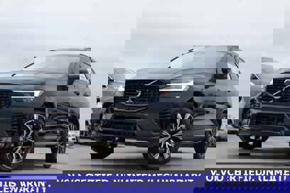 New 2025 Volvo XC60 B5 Core w/ Protection Package Premier