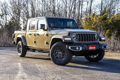 New 2025 Jeep Gladiator Sport