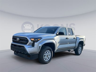 New 2024 Toyota Tacoma SR