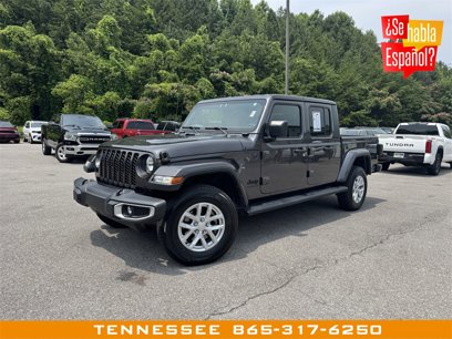 Used 2023 Jeep Gladiator Sport