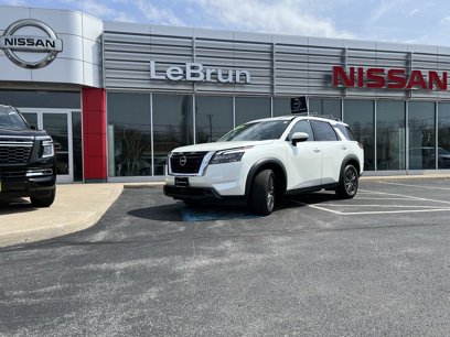 Used 2023 Nissan Pathfinder SV