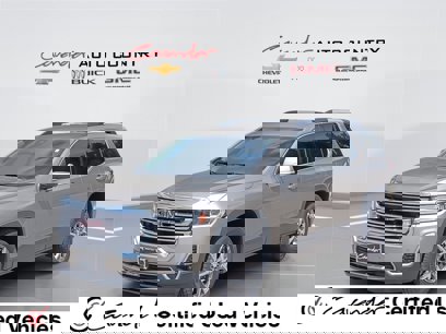Used 2022 GMC Acadia SLT w/ Preferred Package