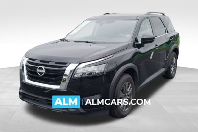 Used 2024 Nissan Pathfinder SV