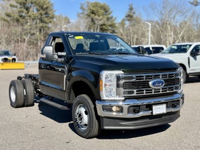 New 2025 Ford F350 XL w/ XL Chrome Package