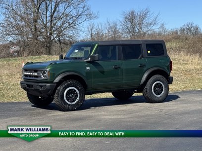 New 2024 Ford Bronco Big Bend w/ Sasquatch Package