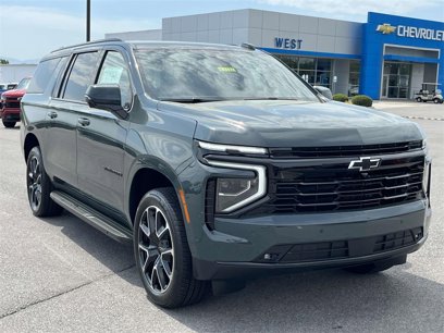 New 2025 Chevrolet Suburban RST w/ Comfort Package