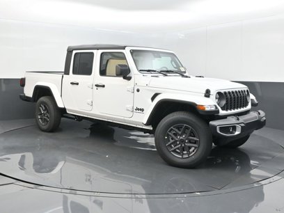 New 2025 Jeep Gladiator Sport