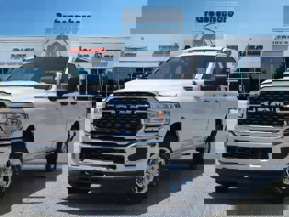 New 2024 RAM 2500 Tradesman w/ Towing Technology Group