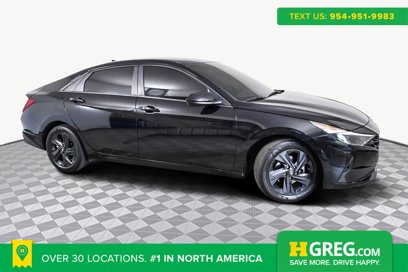 Used 2023 Hyundai Elantra SEL w/ Cargo Package