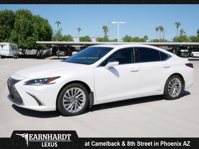 Used 2022 Lexus ES 300h w/ Luxury Package