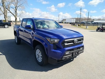 New 2025 Toyota Tacoma SR5