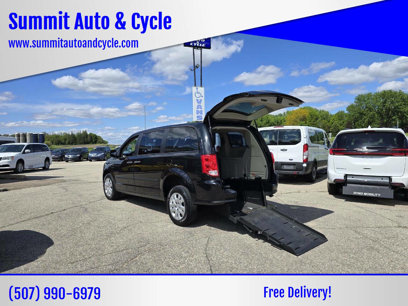 Used 2015 Dodge Grand Caravan American Value Package w/ UConnect Hands-Free Group