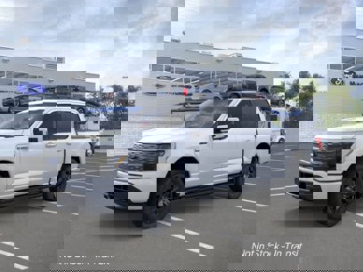 New 2025 Ford F150 Lightning Lariat