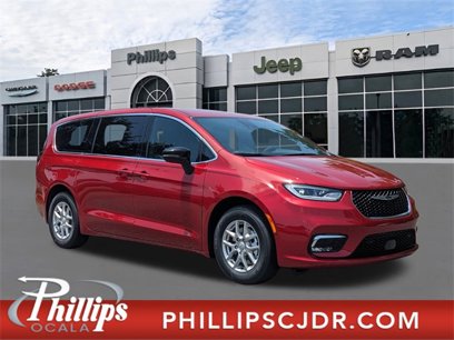 New 2025 Chrysler Pacifica Select