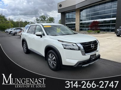 Used 2023 Nissan Pathfinder SL