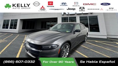 Used 2017 Dodge Charger SE w/ Power Sunroof Group