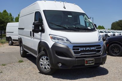 New 2025 RAM ProMaster 2500 w/ Quick Order Package 22G SLT