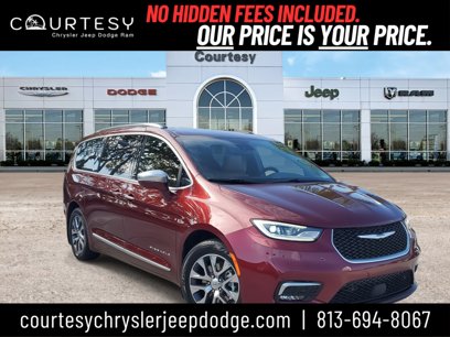 Used 2022 Chrysler Pacifica Pinnacle